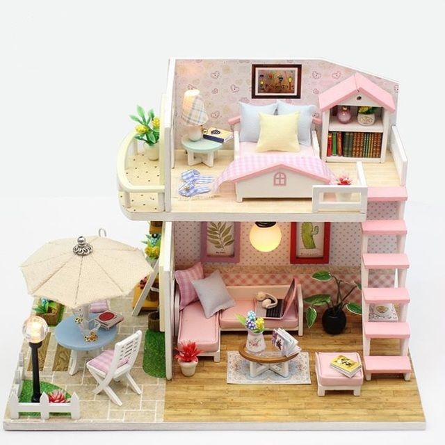 Wooden dollhouse for self-assembly KX6996