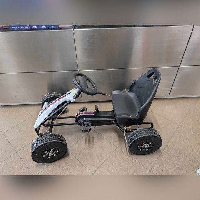 Black and White Rally Go-Kart (exhibition)