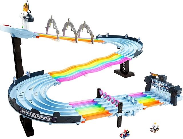 Hot Wheels Mario Kart Rainbow Road Playset with Vehicles