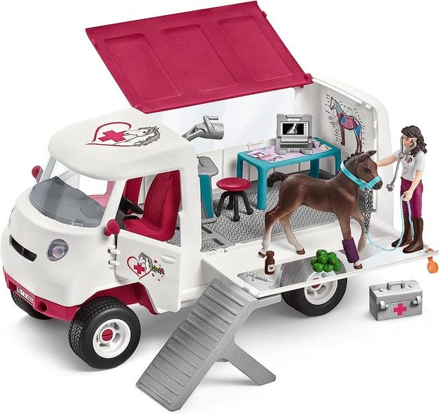 SCHLEICH HORSE CLUB Visiting vet with Hanoverian foal 42439