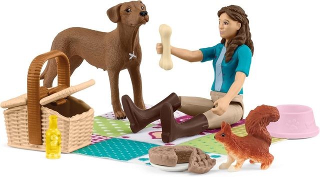 SCHLEICH Horse Club Picnic with Lisa Toy Playset (42746)