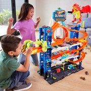 Hot Wheels Ultimate Garage sSuper garage mega garage 2023 HKX48