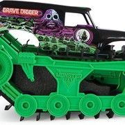 MONSTER JAM remote control vehicle Grave Digger Trax, 6067880